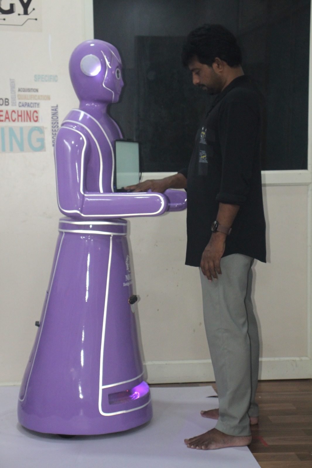 Robo Rani robot at an event